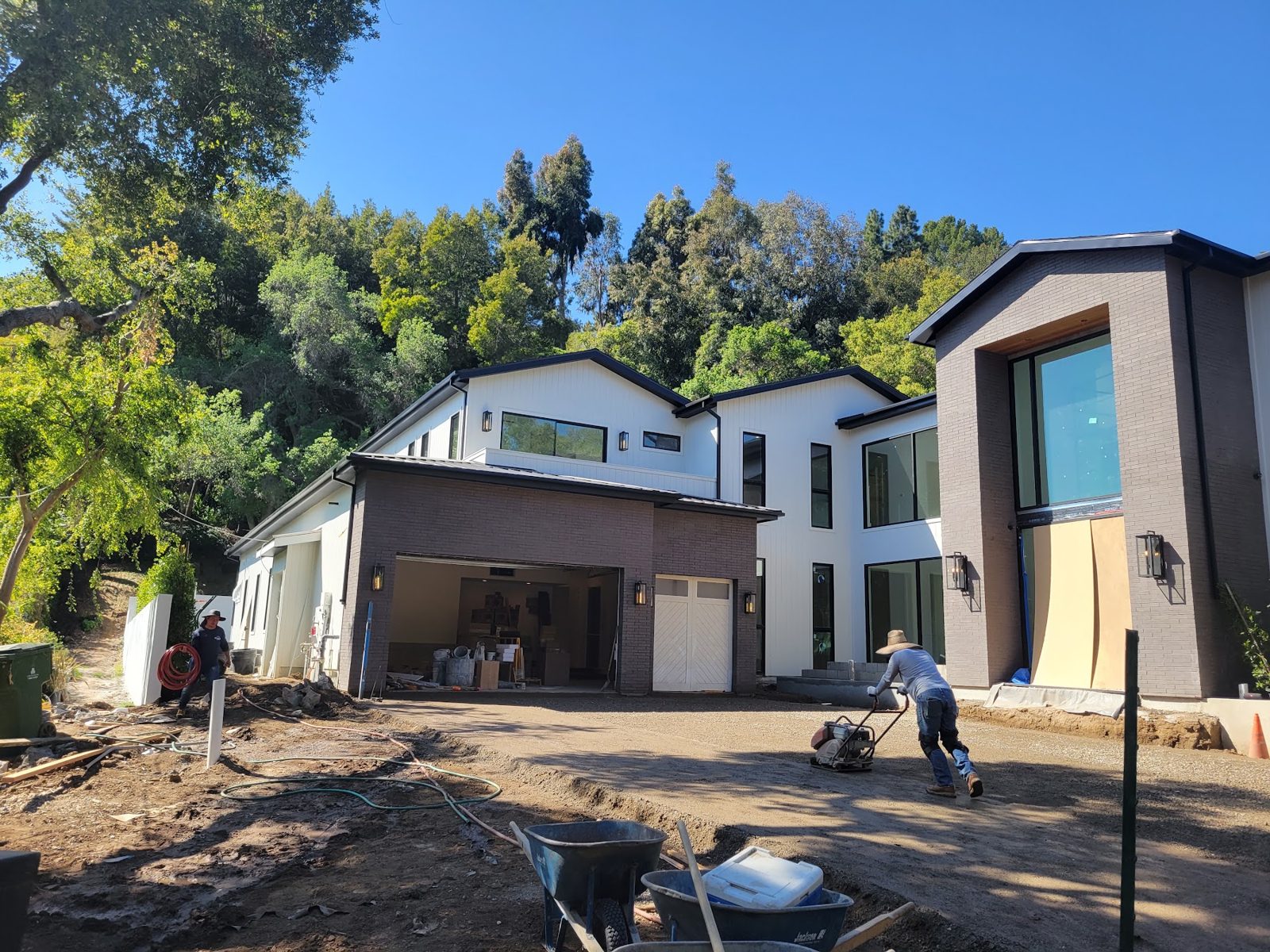 Hillside custom home under construction in the Los Angeles hills