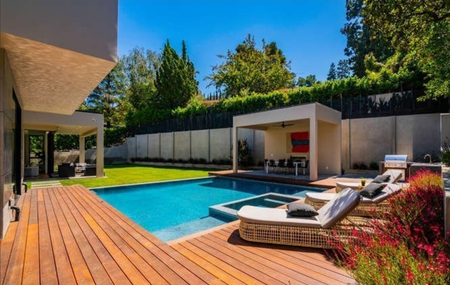 Ipe pool deck and planted border
